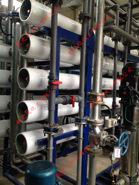 緩蝕阻垢(gou)劑,電廠專用緩蝕(shí)阻垢劑,反滲透膜(mo)阻垢劑,非氧化型(xíng)殺菌劑,粘泥剝離(lí)劑,除鏽除垢劑