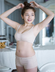 韩国电影巜双飞丰满美女-男男缠绵